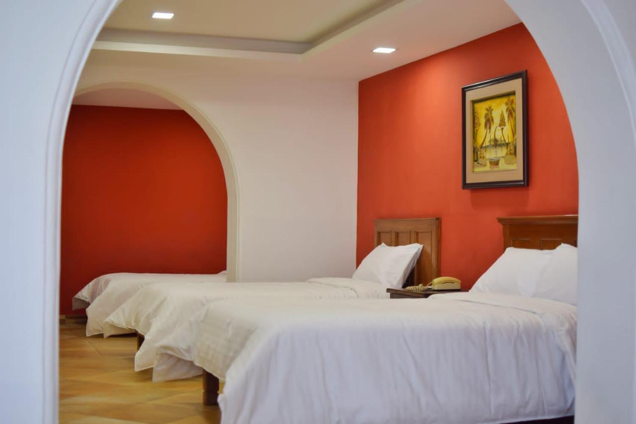 Hotel Ambassador กีโต ภายนอก รูปภาพ
